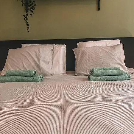 Exclusive Paceville New 3 Bedrooms شقة *